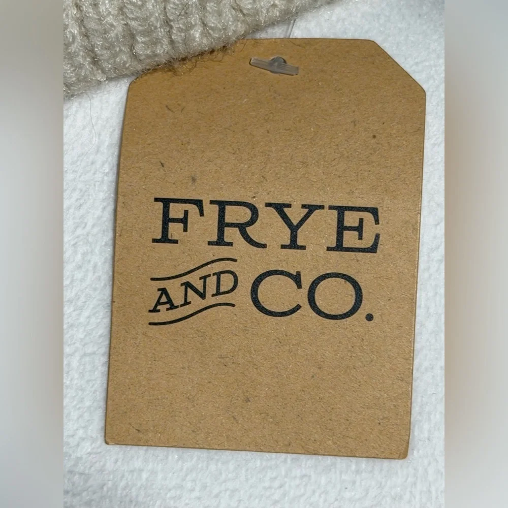 NWT FRYE AND CO. Green and Cream Dip Dye Beanie With Pom Knit Hat OSFM